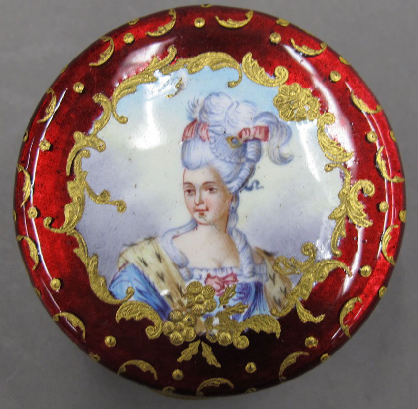 ENAMELED DRESSER BOX circa 19th century height-: ENAMELED DRESSER BOX circa 19th century height- 1"