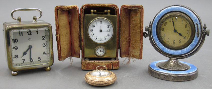 LOT OF (3) DRESSER CLOCKS AND (1) GOLD PLATED P: LOT OF (3) DRESSER CLOCKS AND (1) GOLD PLATED POCKET WATCH sizes - 1/2" - 4"