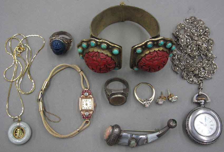 LOT OF JEWELRY includes rings, earrings, necklace: LOT OF JEWELRY includes rings, earrings, necklaces, and bracelets