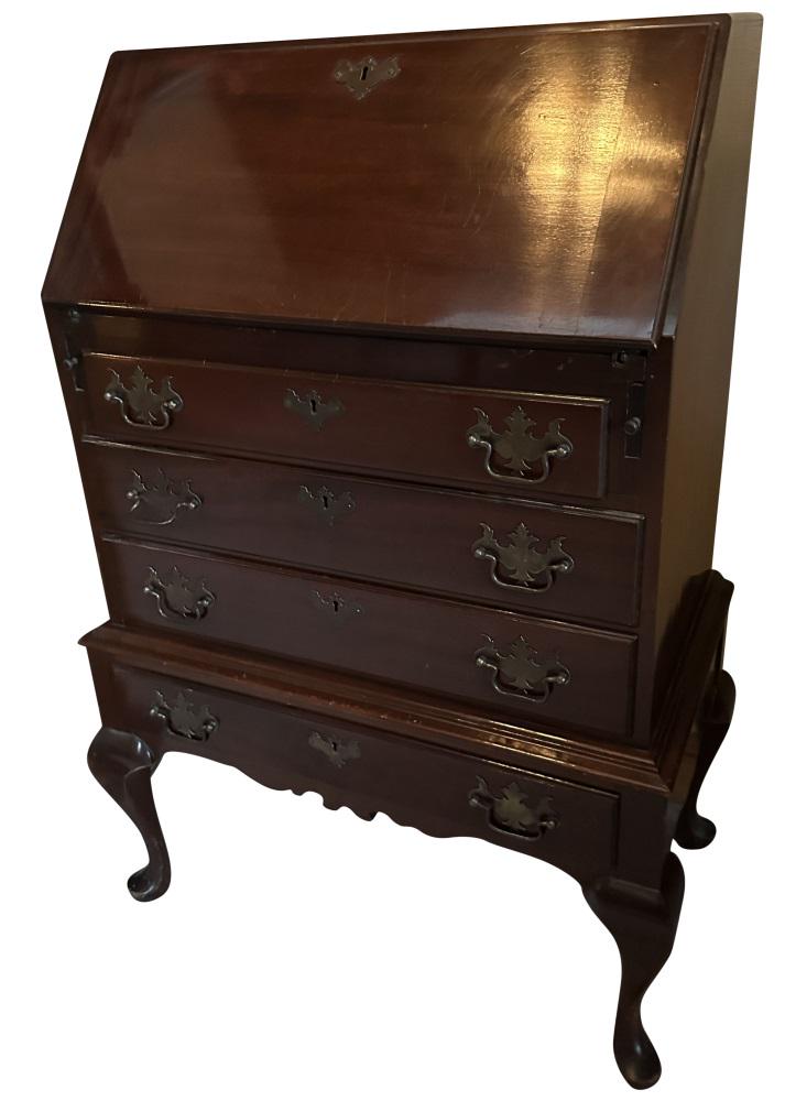 CHIPPENDALE STYLE DROP FRONT WRITING DESK (1 of 3)