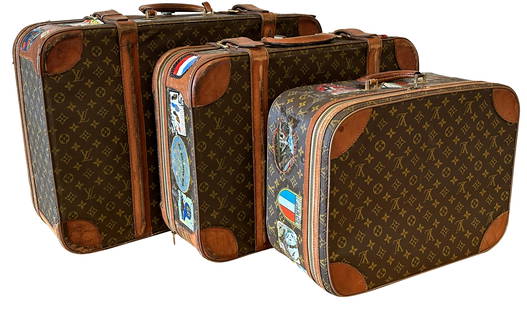 LOUIS VUITTON SET OF (3) TRAVEL LUGGAGE: Condition- shows wear, used Height- 13 1/2"- 17 1/2" Length- 18"-27" Third party shipping only for this lot