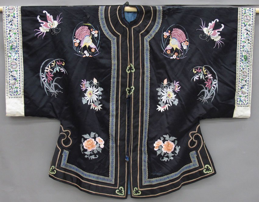 CHINESE SILK EMBROIDERED ROBE note- rip to sleeve: CHINESE SILK EMBROIDERED ROBE note- rip to sleeve
