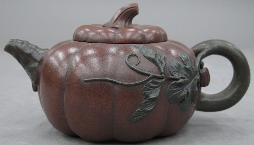 CHINESE PUMPKIN SHAPED TEAPOT height- 3 1/8": CHINESE PUMPKIN SHAPED TEAPOT height- 3 1/8"