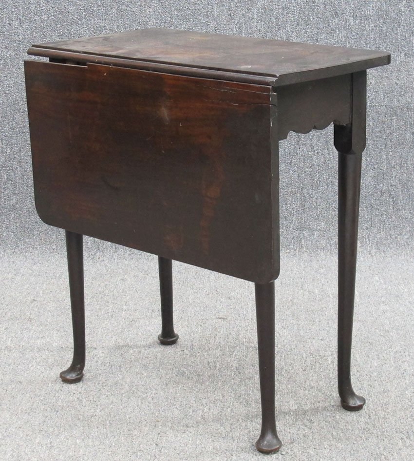 CHIPPENDALE MAHOGANY DROP LEAF TABLE with Queen A: CHIPPENDALE MAHOGANY DROP LEAF TABLE with Queen Anne Feet circa late 18th - early 19th century height- 30", width- 27"