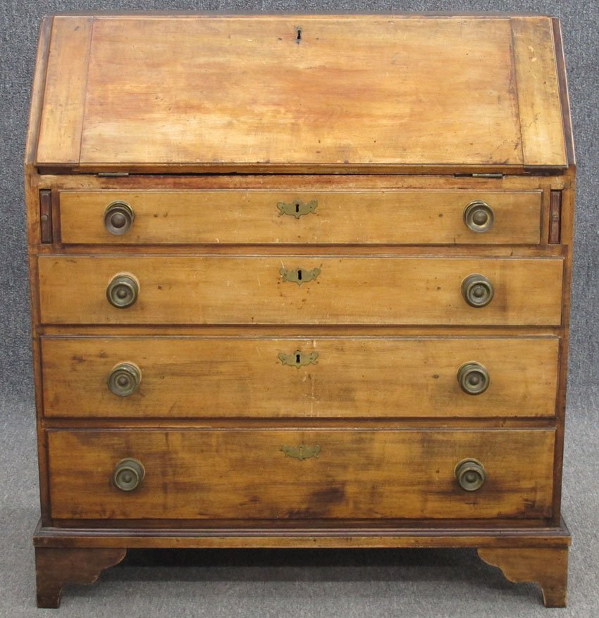 AMERICAN MAPLE DROP FRONT DESK circa late 18th ce: AMERICAN MAPLE DROP FRONT DESK circa late 18th century height- 41 1/4", width- 36 1/2", depth- 18"