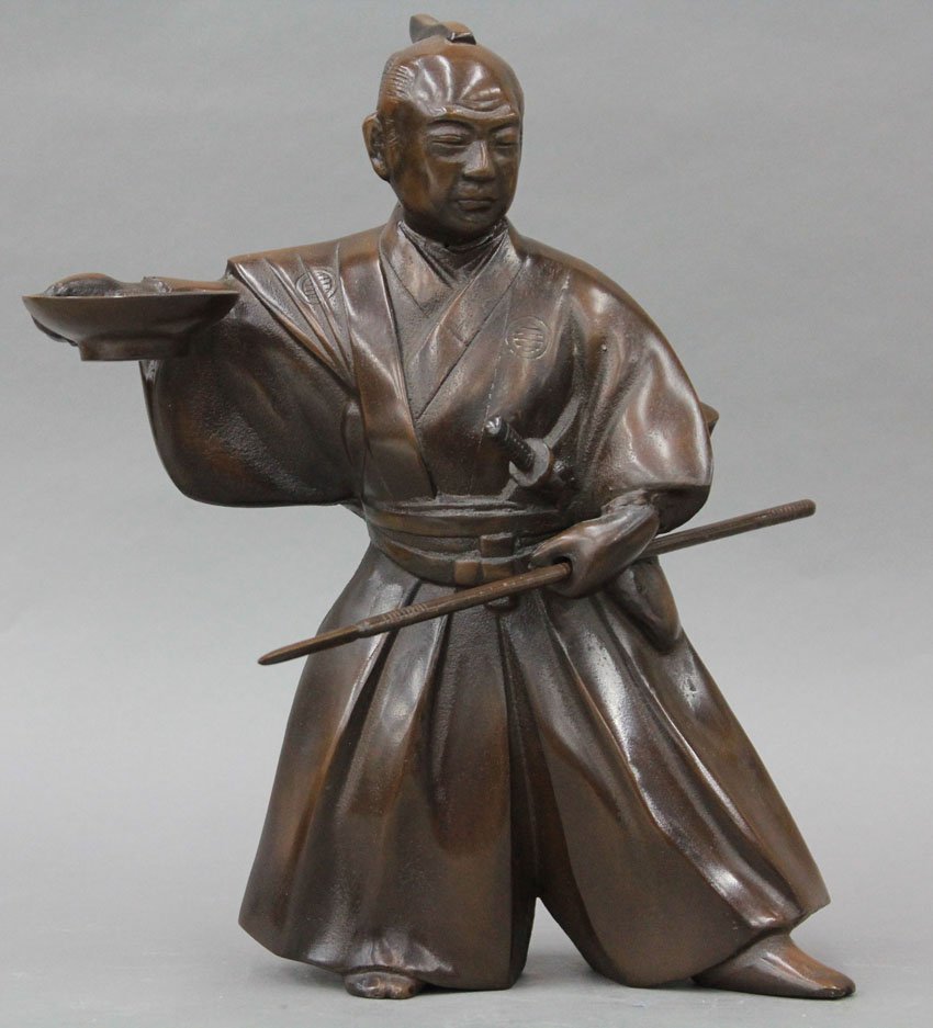 JAPANESE BRONZE SAMURAI circa 20th century heig: JAPANESE BRONZE SAMURAI circa 20th century height- 14 3/4"