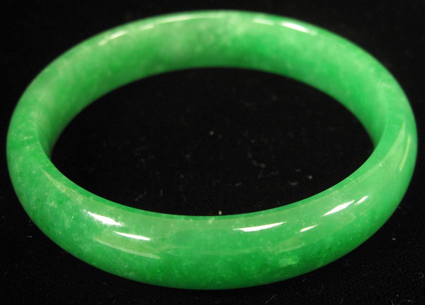 CHINESE JADE BANGLE BRACLET: CHINESE JADE BANGLE BRACLET