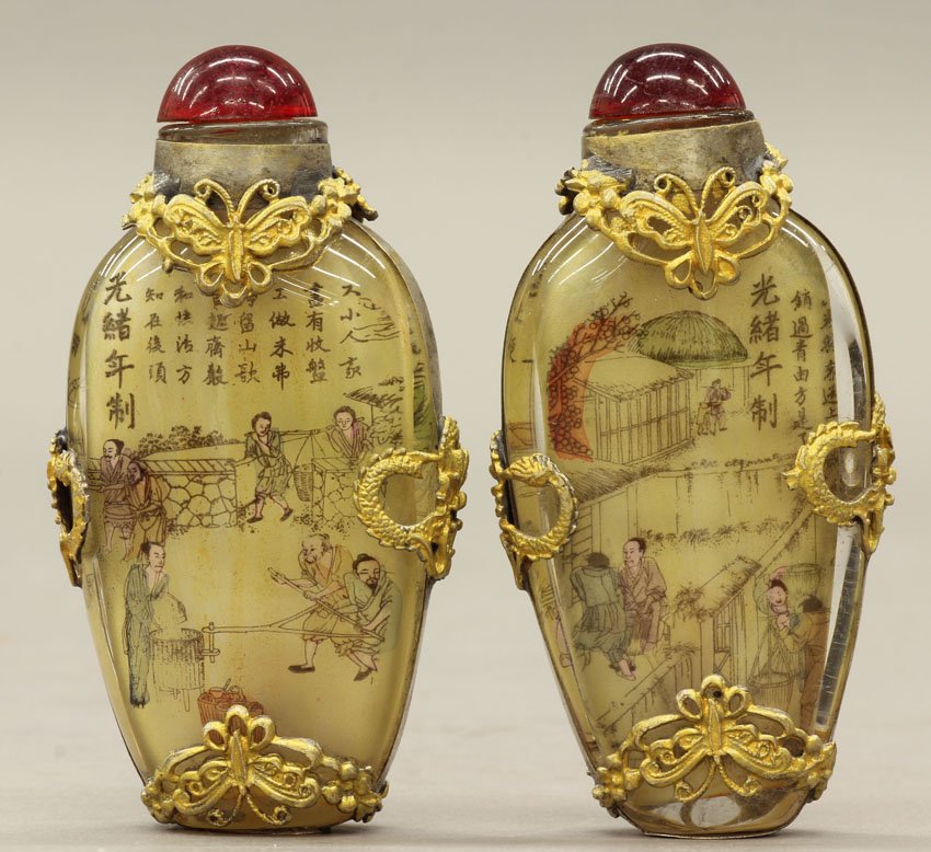 LOT OF (2) CHINESE PAINTED SNUFF BOTTLES length- : LOT OF (2) CHINESE PAINTED SNUFF BOTTLES length- 3"