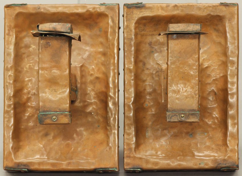 PAIR OF ARTS AND CRAFTS HAMMERED WALL SCONCES ear: PAIR OF ARTS AND CRAFTS HAMMERED WALL SCONCES early 20th century length- 7"
