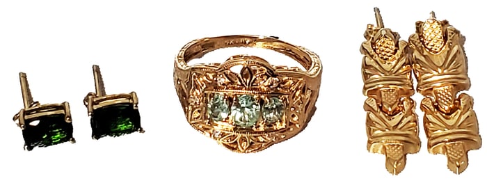 LOT OF (3) 14KT Y.G. JEWELRY- EARRINGS, RING