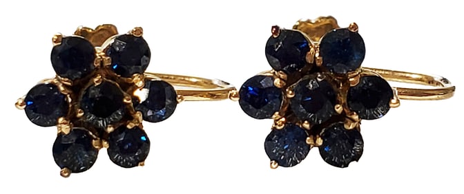LADYS PAIR 14KT SAPPHIRE EARRINGS