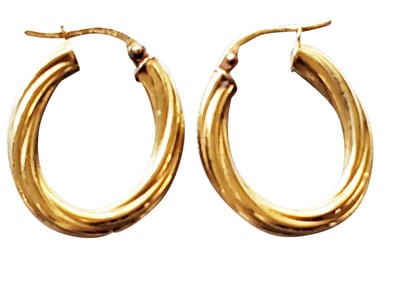 LADYS PAIR 18KT Y.G. EARRINGS