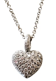 DIAMOND HEART SHAPED 18KT PENDANT & CHAIN