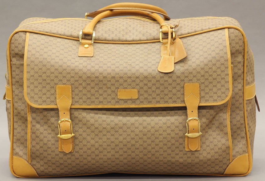 GUCCI TRAVELING BAG length- 23" : GUCCI TRAVELING BAG length- 23"