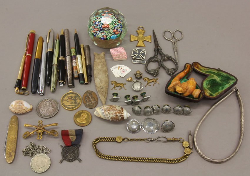 ASSORTMENT OF COLLECTIBLES paperweight, fountain p: ASSORTMENT OF COLLECTIBLES paperweight, fountain pens, pipe
