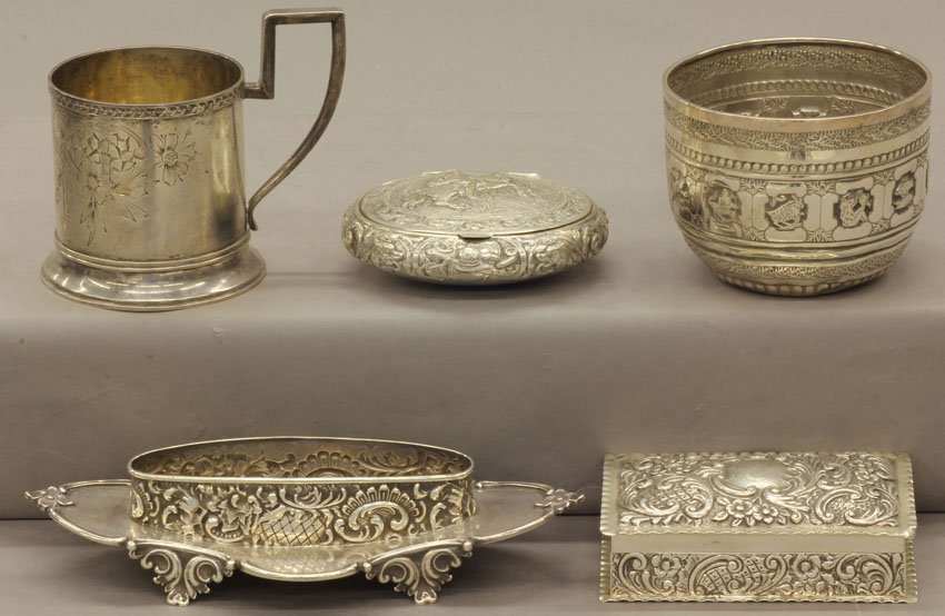 GROUPING OF STERLING SILVER cups, boxes, total- 5 : GROUPING OF STERLING SILVER cups, boxes, total- 5 pcs. weight- 21 troy oz.