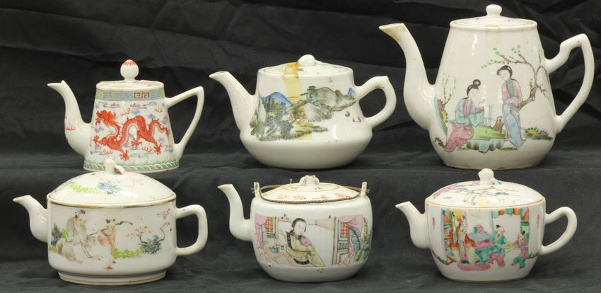 LOT OF (6) CHINESE PORCELAIN TEAPOTS circa late 1: LOT OF (6) CHINESE PORCELAIN TEAPOTS circa late 19th/early 20th century height- 3", 6" note- minor chips