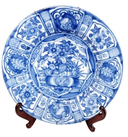 DELFT 18TH C. FLOWER BLUE & WHITE CHARGER