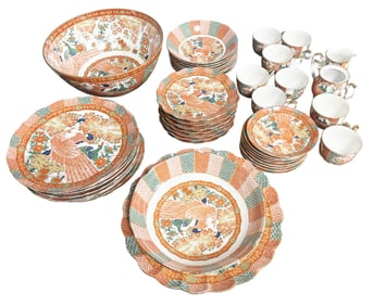 JAPANESE PORCELAIN DINNER SERVICE