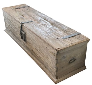 PRIMITIVE STYLE CARVED WOOD CHEST