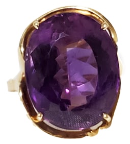 LADYS AMETHYST CENTER STONE 14KT Y.G. RING