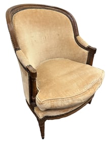 FRENCH LOUIS XVI WALNUT BERGERE, CA. 18TH C.
