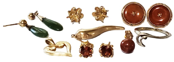 LOT OF 14KT Y.G. JEWELRY- EARRINGS, RING, PENDANT