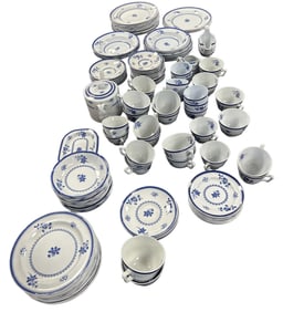 COPELAND SPODE CHINA DINNER SERVICE