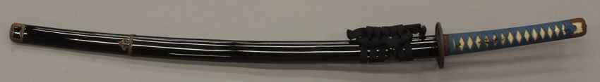 JAPANESE SAMURAI SWORD with Handachi mounts with fittin: JAPANESE SAMURAI SWORD with Handachi mounts with fitting wood sword note- metal sword