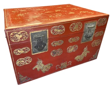CHINESE VINTAGE RED LACQUERED CHEST
