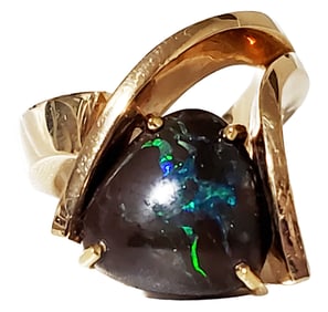 LADYS BLACK OPAL 14KT Y.G. RING