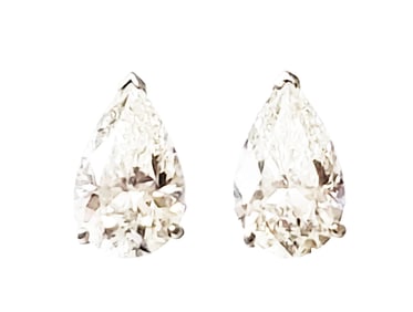 PAIR PEAR SHAPED DIAMOND EARRINGS