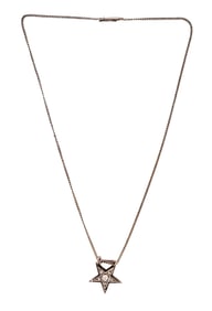 LADYS 14KT WHITE GOLD STAR DIAMOND NECKLACE