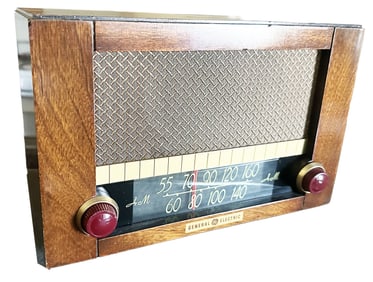 GENERAL ELECTRIC VINTAGE RADIO