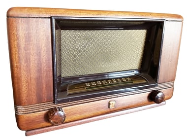 WARDS VINTAGE RADIO