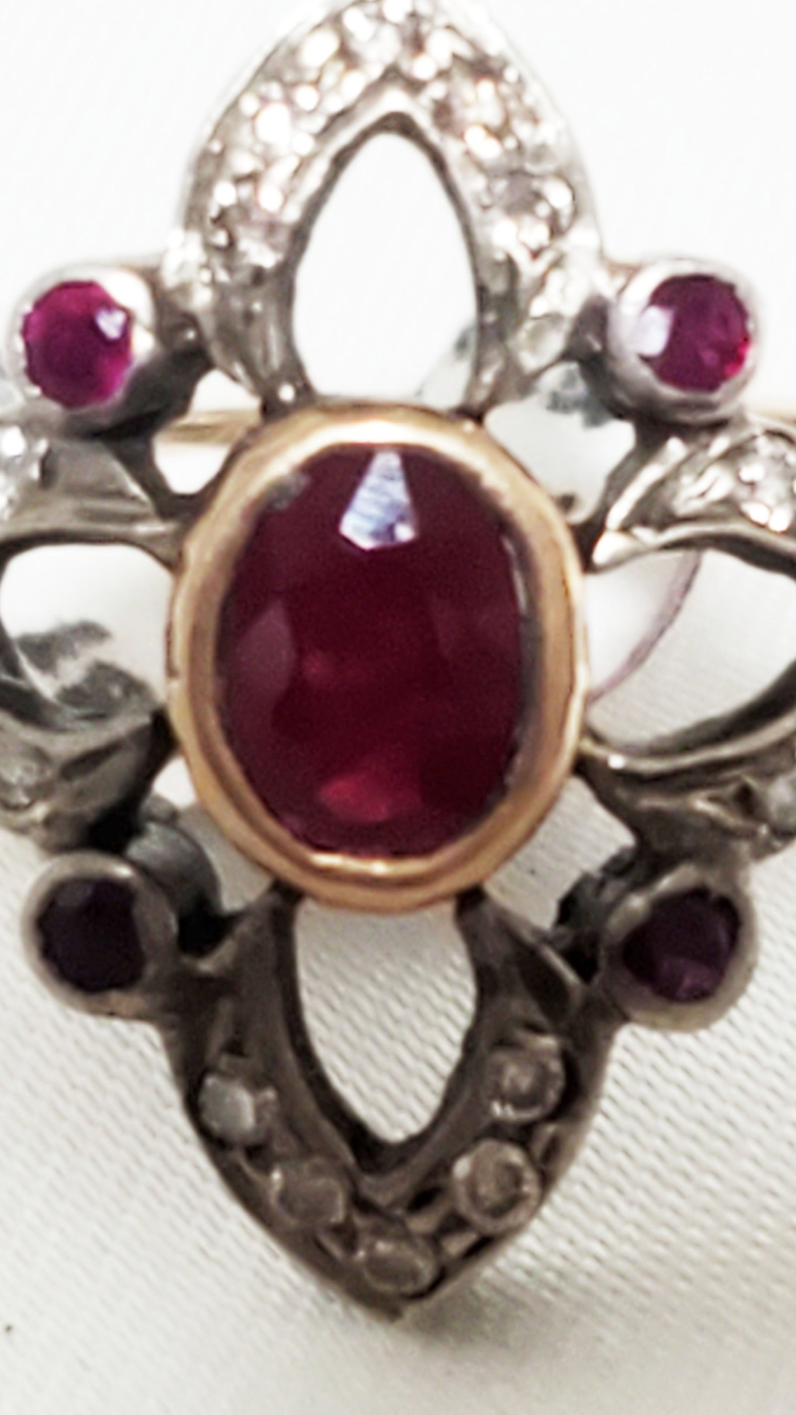 LADYS 14KT RUBY & DIAMOND VINTAGE RING - 3