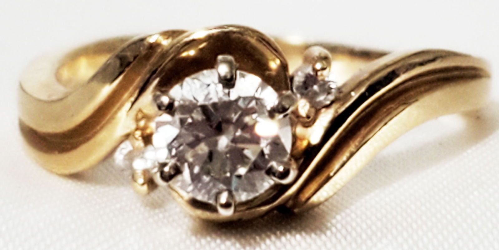 LADYS SOLITAIRE DIAMOND 14KT RING - 2