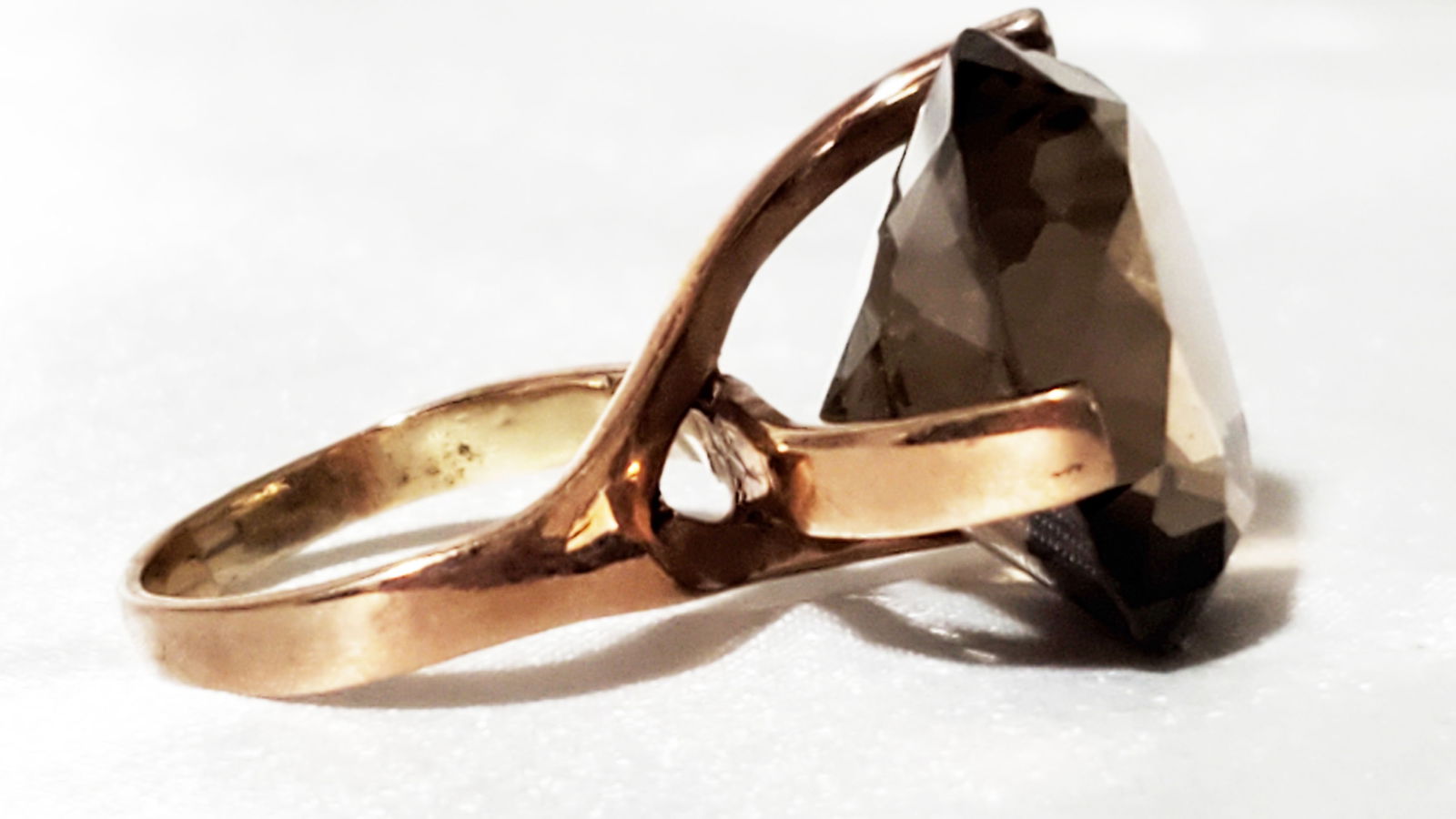 LADYS 14KT ROUND TOPAZ CENTER STONE RING - 3