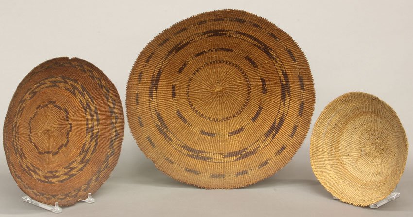 LOT OF (3) AMERICAN INDIAN BASKETS early 20th century w: LOT OF (3) AMERICAN INDIAN BASKETS early 20th century widths- 11" - 19 1/2"