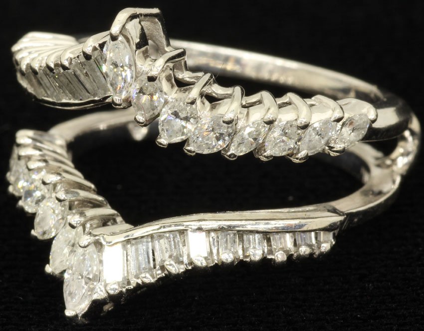 PLATINUM AND DIAMOND RING GUARD total weight- 8.2 grams: PLATINUM AND DIAMOND RING GUARD total weight- 8.2 grams