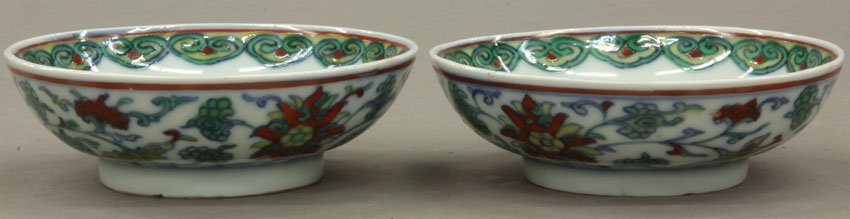 PAIR OF CHINESE PORCELAIN BOWLS circa early 20th centur: PAIR OF CHINESE PORCELAIN BOWLS circa early 20th century diameter- 3 1/4"
