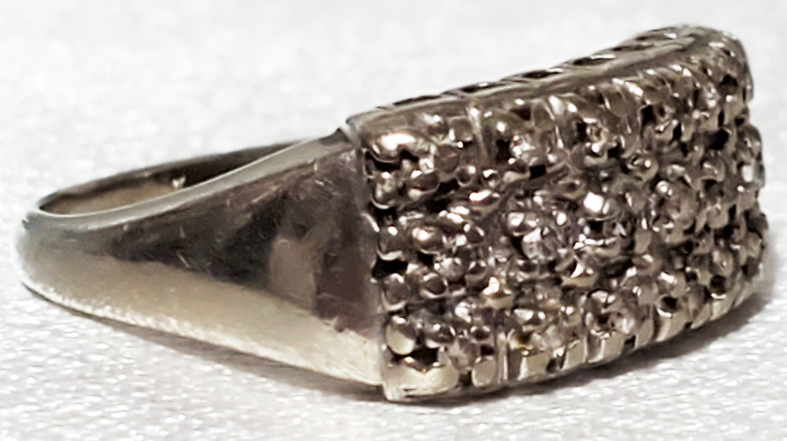 LADYS 14KT DIAMOND SADDLE STYLE RING - 3
