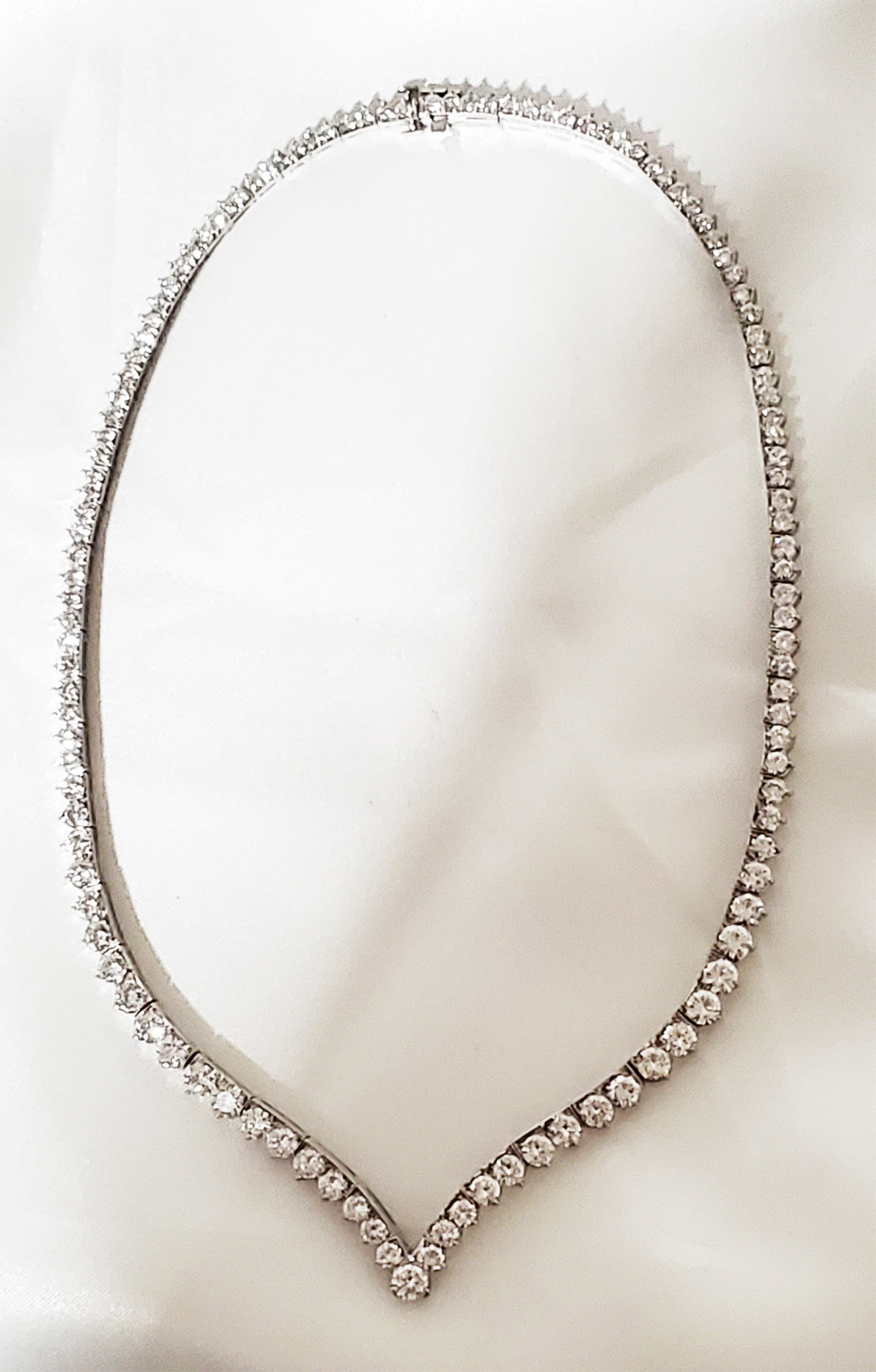 LADYS DIAMOND NECKLACE - 2