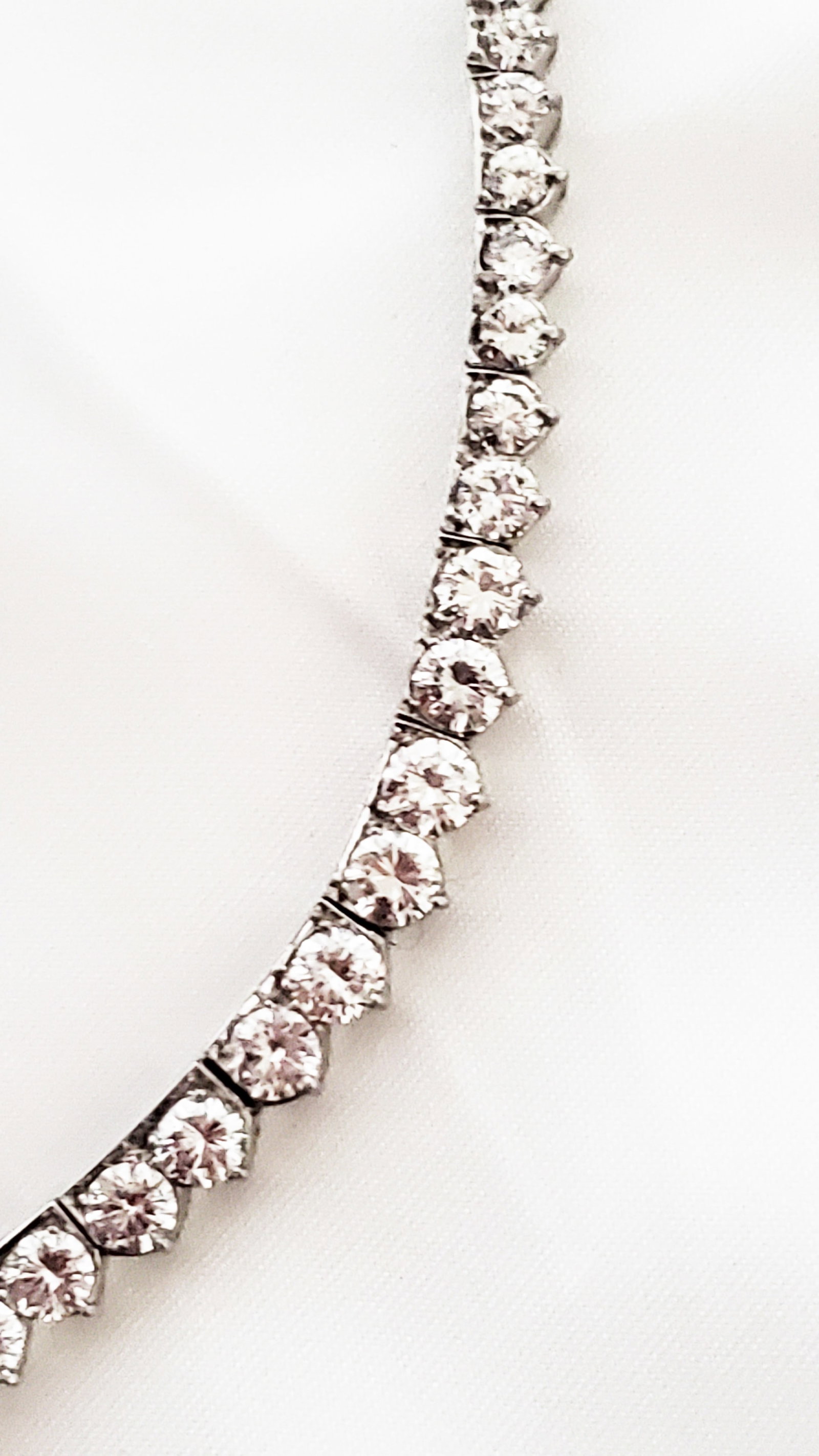 LADYS DIAMOND NECKLACE - 4
