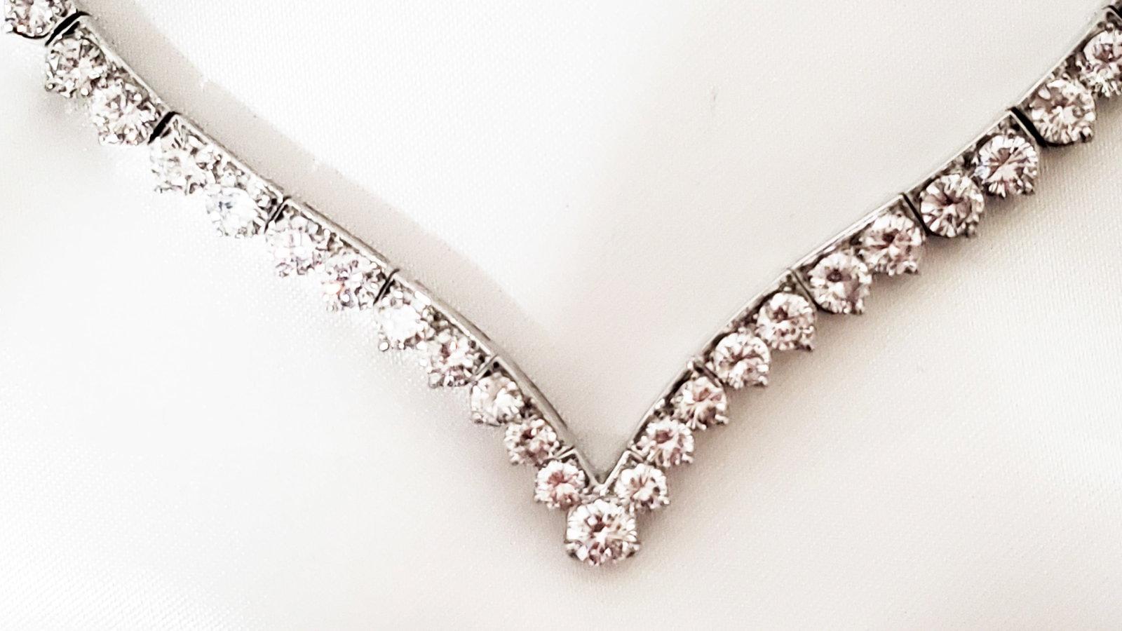 LADYS DIAMOND NECKLACE - 5