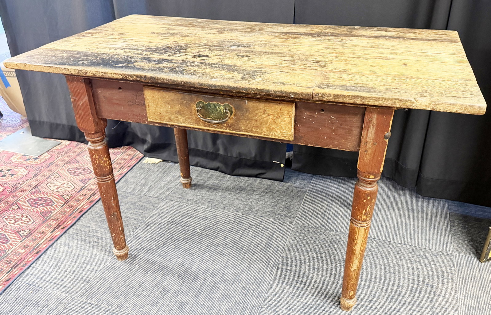 COUNTRY STYLE PINE KITCHEN TABLE, 19TH C. - 2