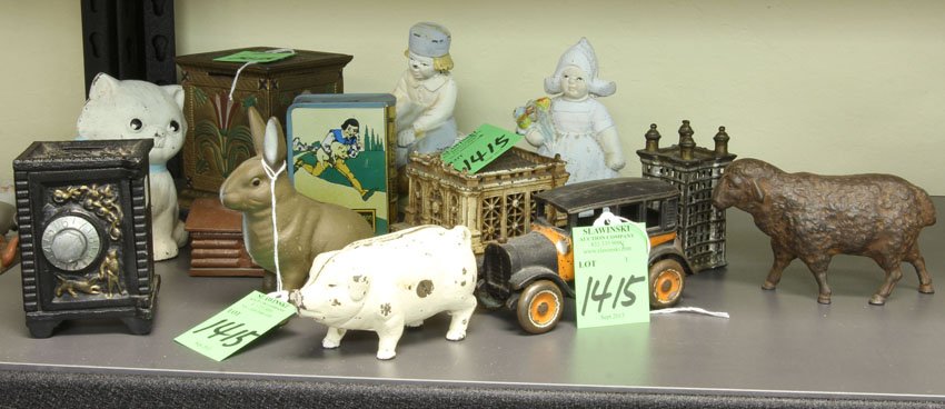 LOT OF (12) STILL BANKS AND CAR: Cast Iron, tin Condition: all over wear