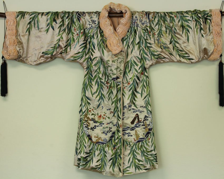 LATE QING DYNASTY SILK EMBROIDERED ROBE: Condition: re-lined, rips on inside, loose threads, stain