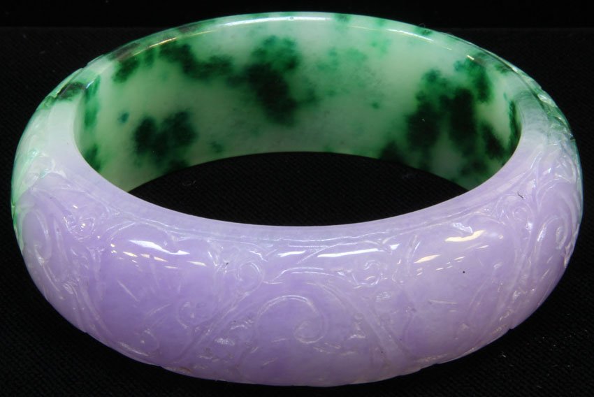 CHINESE JADE BANGLE BRACELET: Weight- 88.2 grams
