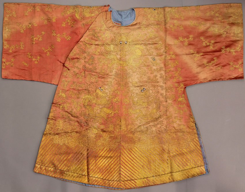 QING DYNASTY SILK EMBROIDERED ROBE: Condition: overall minor stains, some threads loss